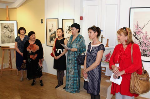 Выставка московских художников Танцующая кисть